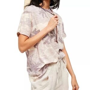 Free People Maybelle T-Shirt, lilac multi color, size XS